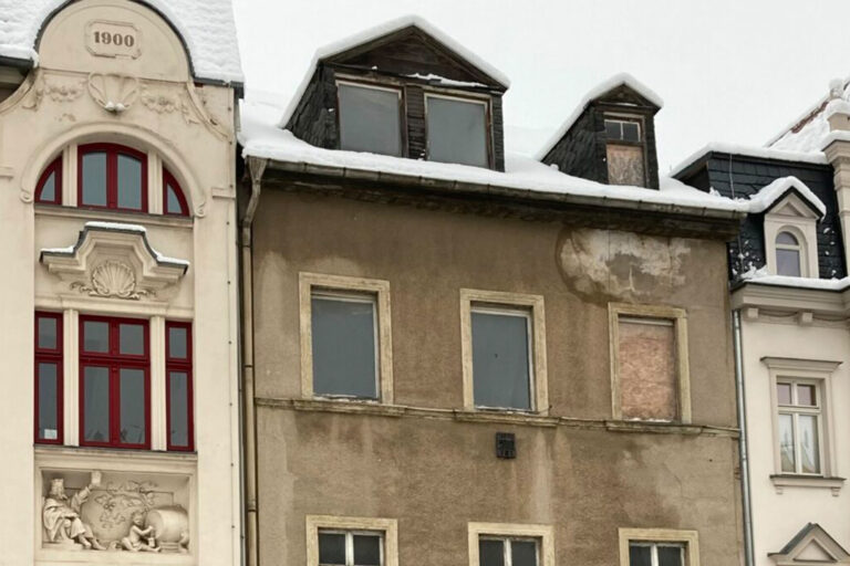 Mehr über den Artikel erfahren HALIS Schriftenreihe:  Felix Kolb veröffentlicht Abschlussarbeit zu sozialen Aushandlungen von (Wohn)Eigentum im Strukturwandel