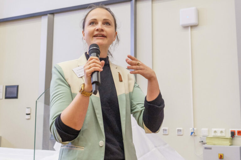 Mehr über den Artikel erfahren Mareike Pampus im Interview über Strukturwandel und den Kohleausstieg bei Radio Corax